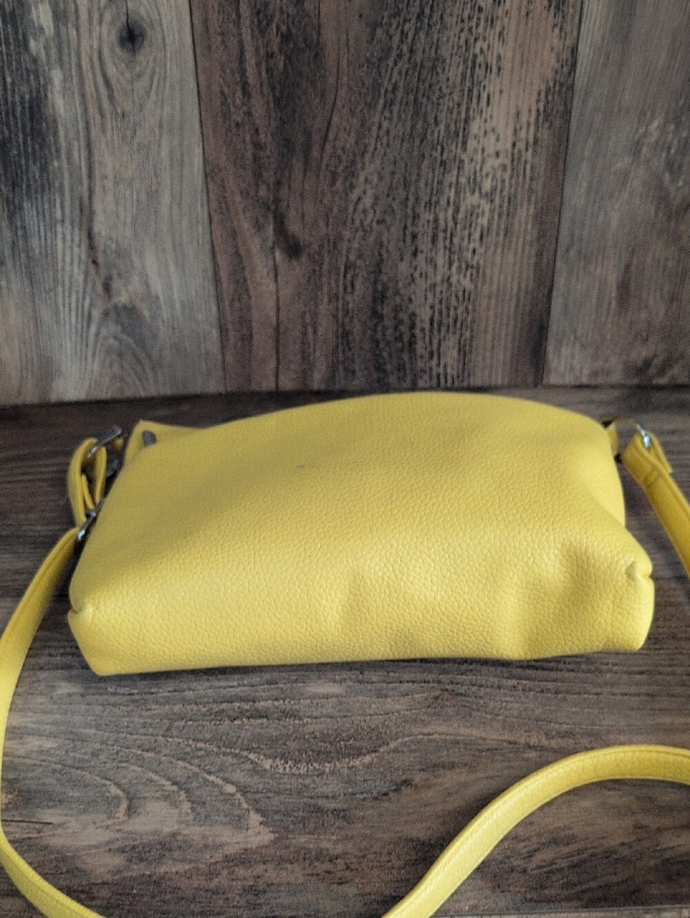 a new day Yellow Pebbled Crossbody Bag F314 - Picture 3 of 9